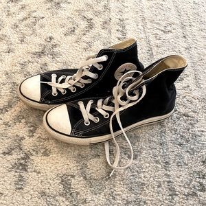Converse High Tops - Black - Size M7/W9 - Gently Used